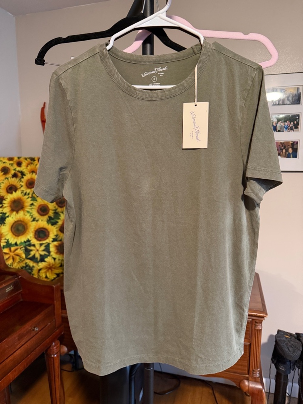 Universal Thread Olive Crewneck Short Sleeve Tee